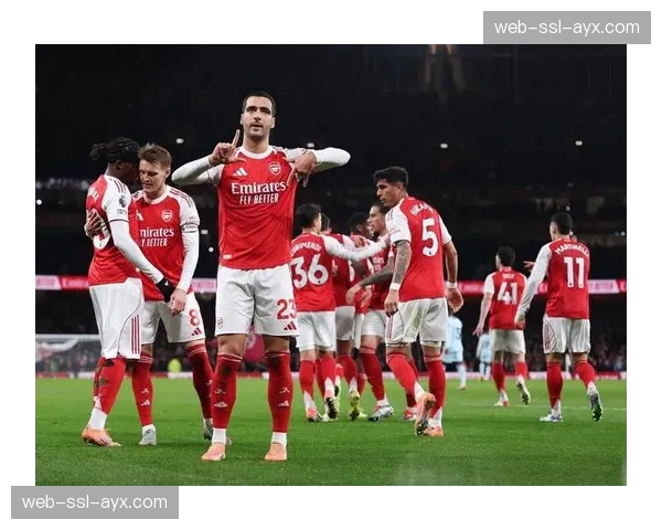 VAR长时间介入,判定阿森纳对阵维拉比赛中加布里埃尔手球,判罚点球